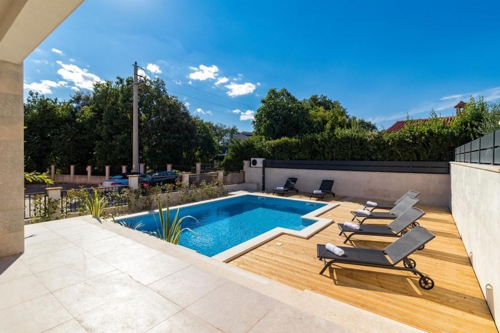 Munat Villa Ližnjan